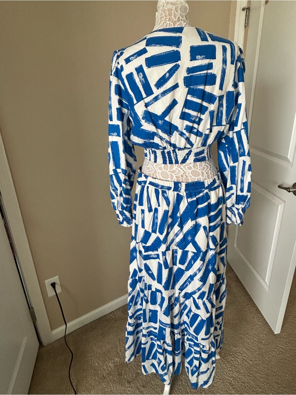 House of Harlow 1960 Blue and White Maxi Dress - Picture 4 of 6